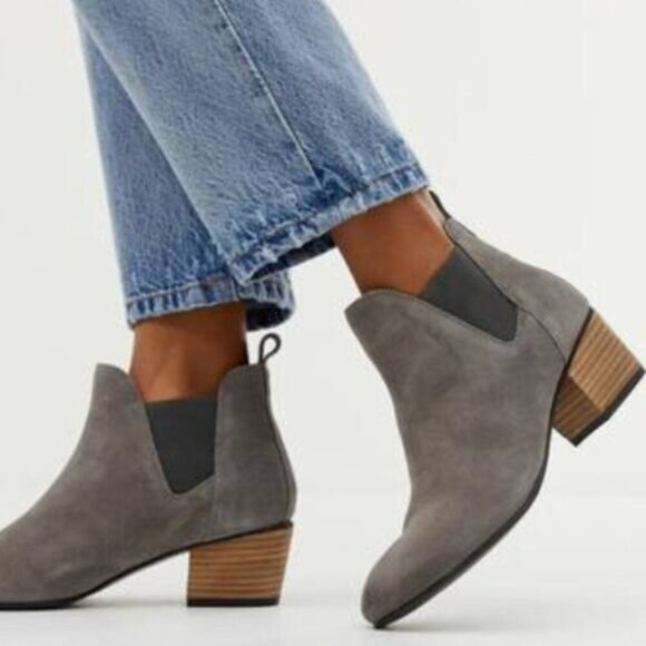 SUPERDRY Yasmin Ankle Boots Genuine Suede Leather Block Heel Grey Sz 9 - Picture 1 of 16